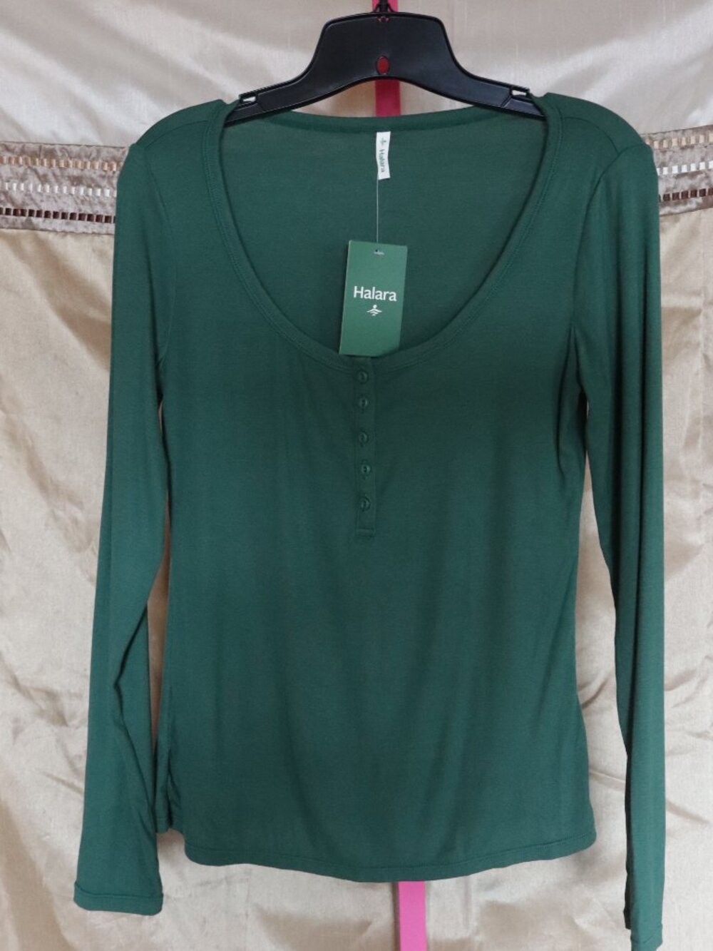 NWT HALARA Long Sleeve Henley, Green - Size Medium
